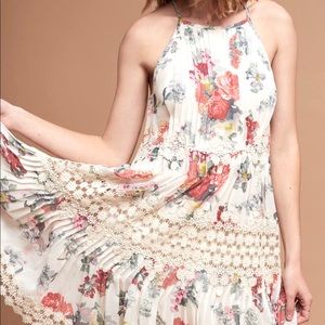 Floral print and lace dress